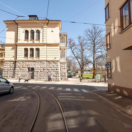 2Ndhomes Cozy Helsinki Center Studio With Park View Esterno foto