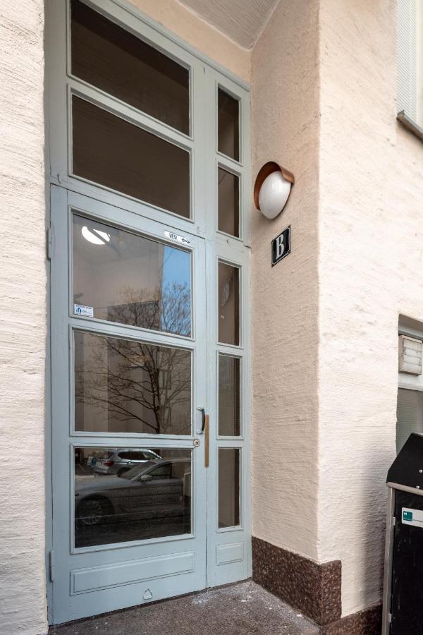 2Ndhomes Cozy Helsinki Center Studio With Park View Esterno foto