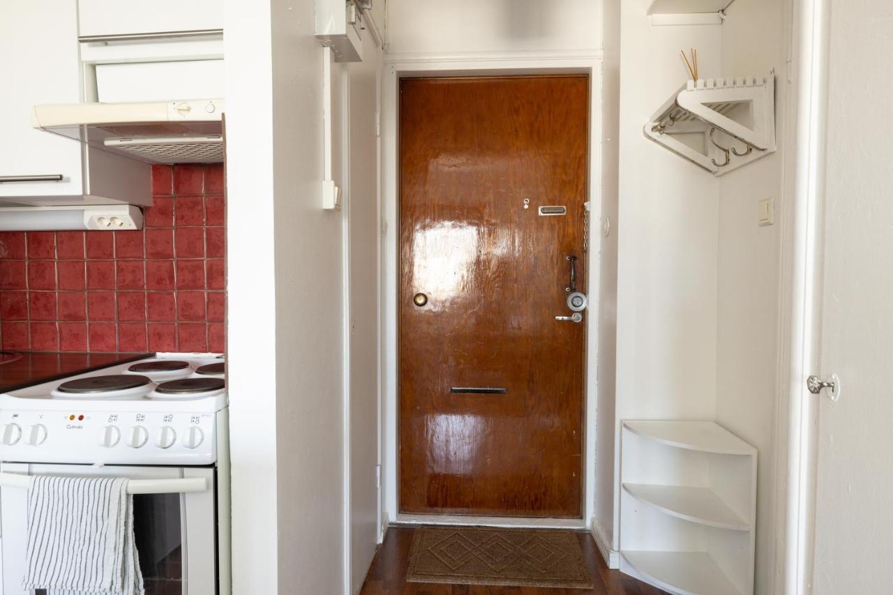 2Ndhomes Cozy Helsinki Center Studio With Park View Esterno foto